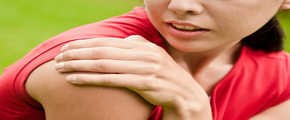 Shoulder-Injury--Sportswoman--9178706